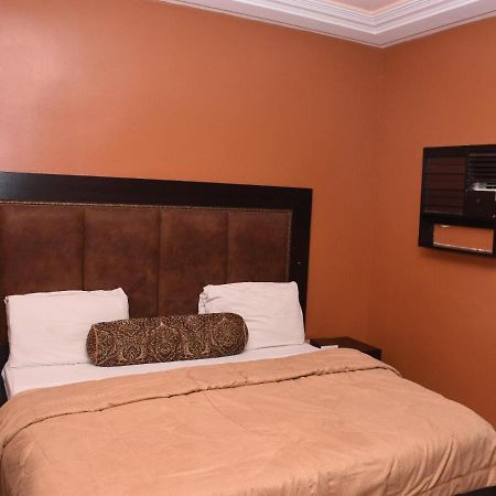 Hard Break Hotel Энугу Экстерьер фото